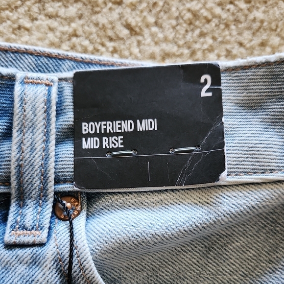 Express Light Blue Distressed Jean Shorts Button Fly High Rise Cotton Sz 2 NWT - Picture 4 of 14